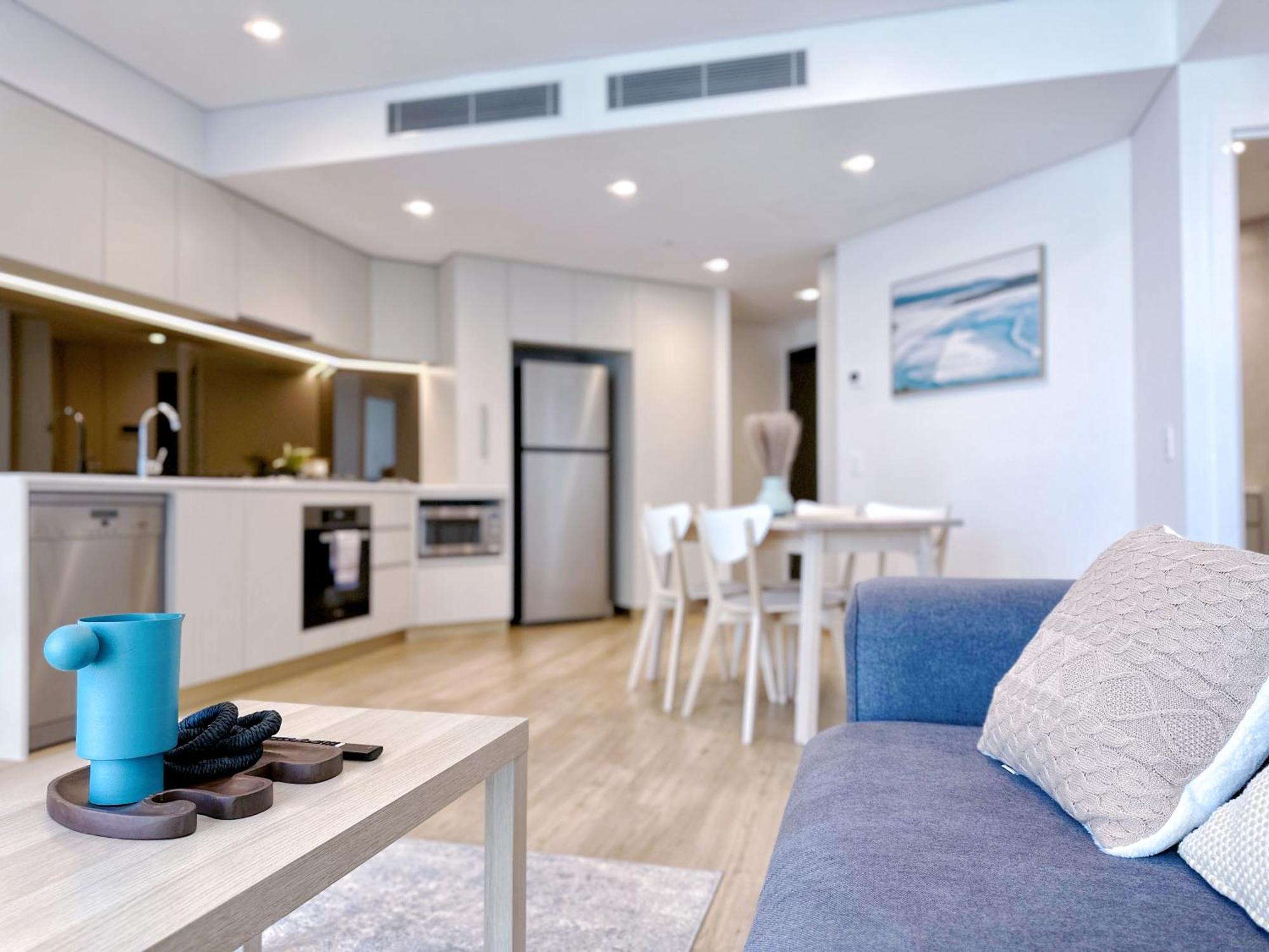 Centre Of At Riverfront Apartment Brisbane