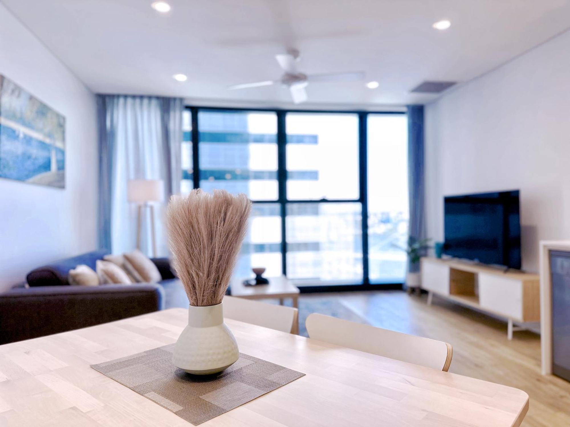 Apartment Centre Of At Riverfront Brisbane