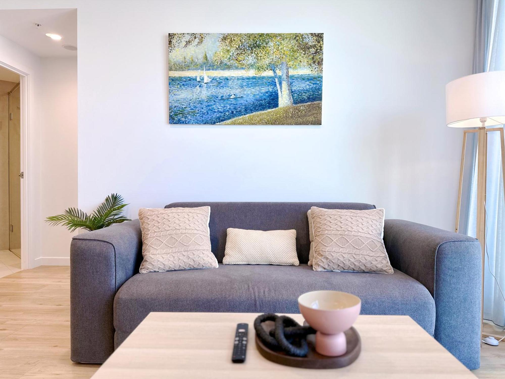 Apartment Centre Of At Riverfront *