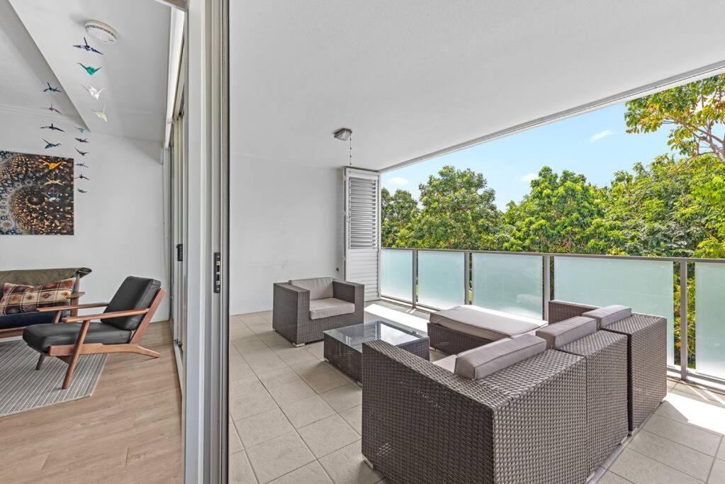 Spacious & Peaceful! 1bed/2bath/1car ~ Cbd Apartamento