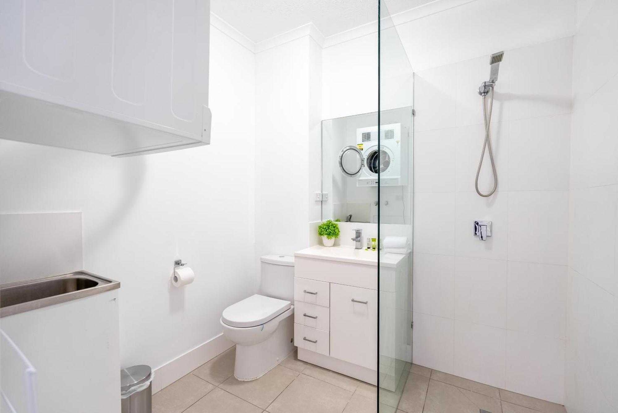 Balmoral - Airy & Light-filled Edge Comfort * Brisbane