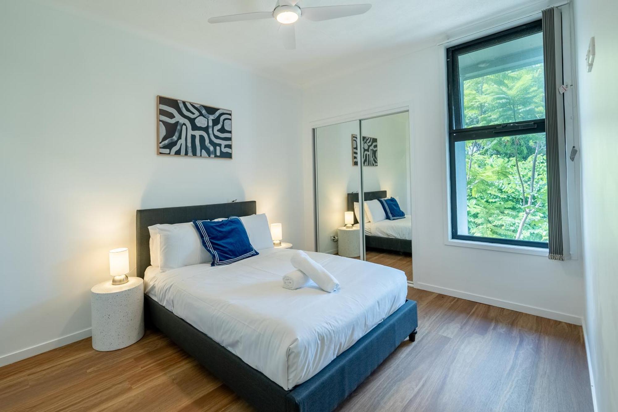 Balmoral - Airy & Light-filled Edge Comfort
