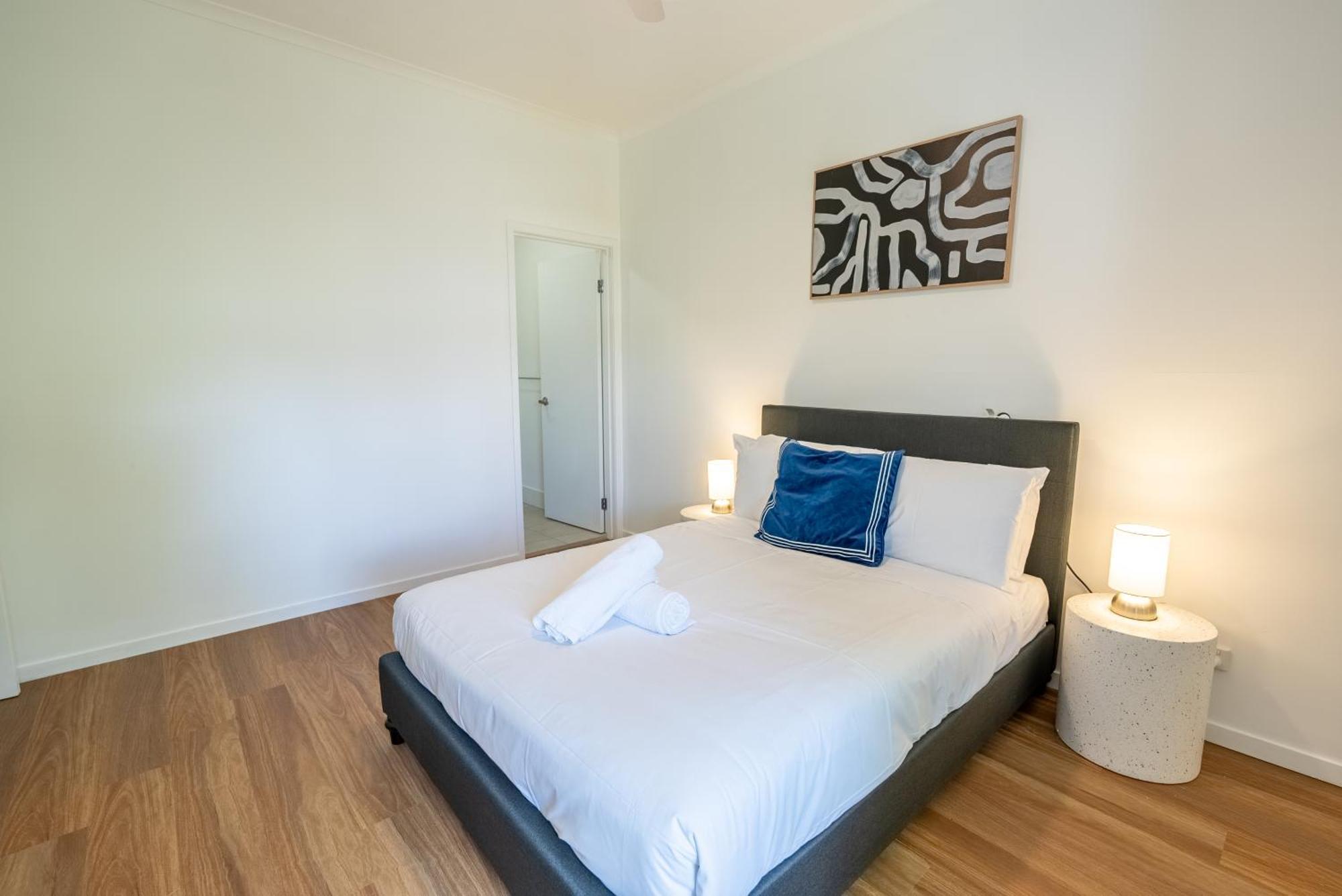 Balmoral - Airy & Light-filled Edge Comfort