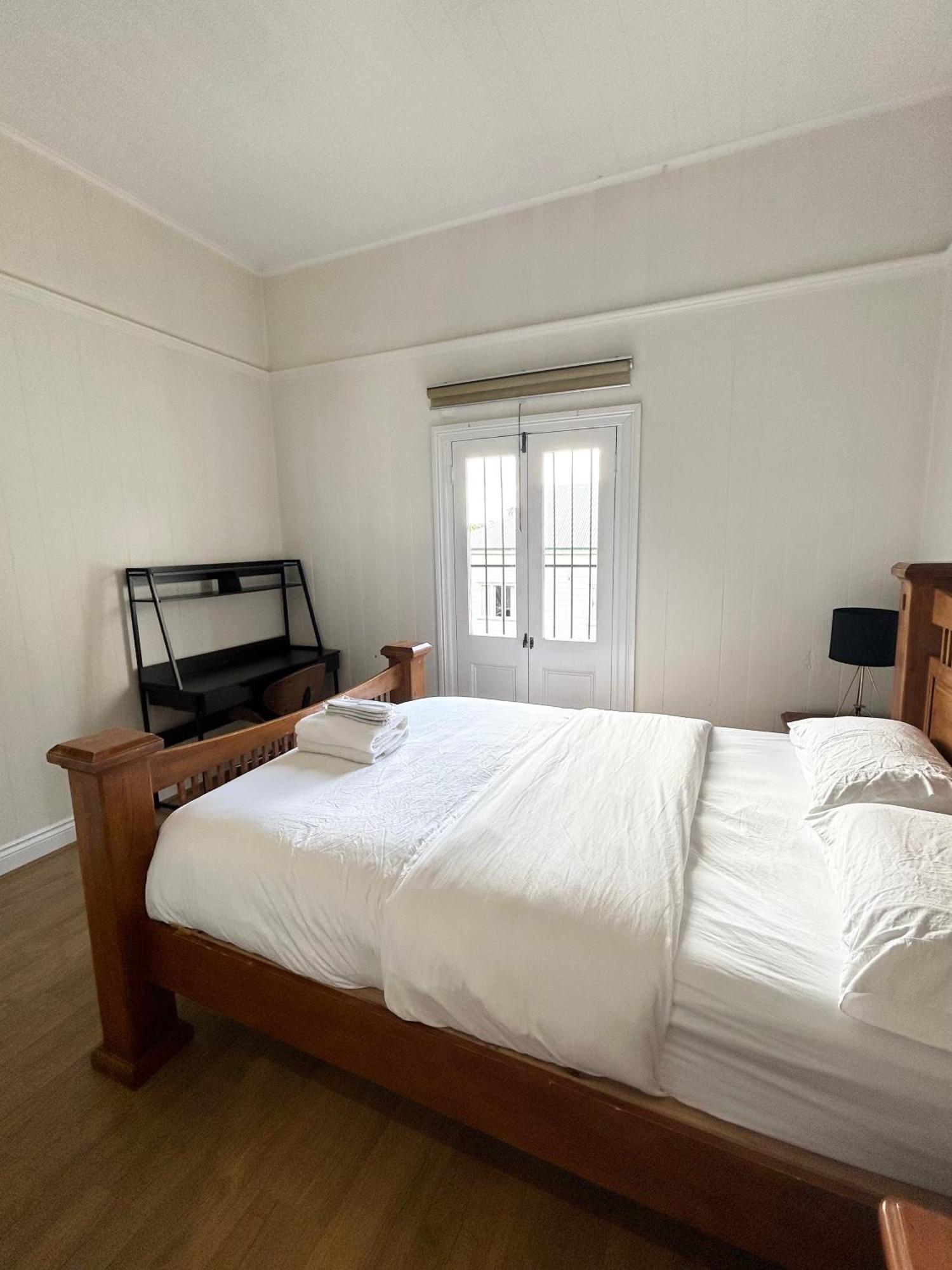 26 Gladstone Rd Highgate Hill Guest house