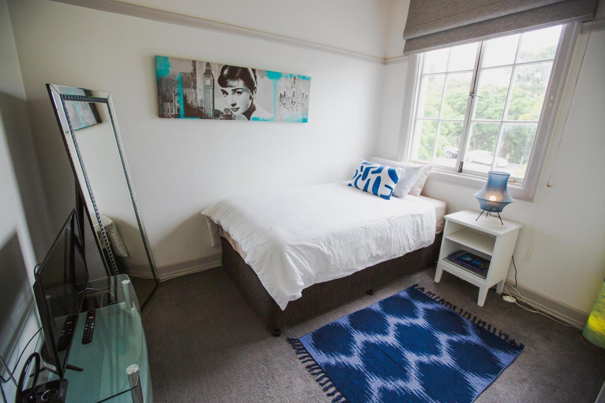 The Carrington Manor Apartment