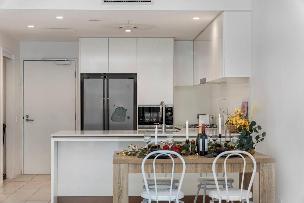 Modern 1-bdr W/ Free Car Park&fantastic Pool Apartment