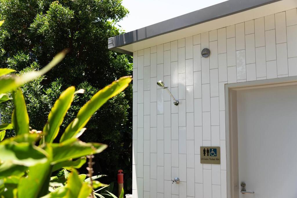 Modern 1-bdr W/ Free Car Park&fantastic Pool Brisbane