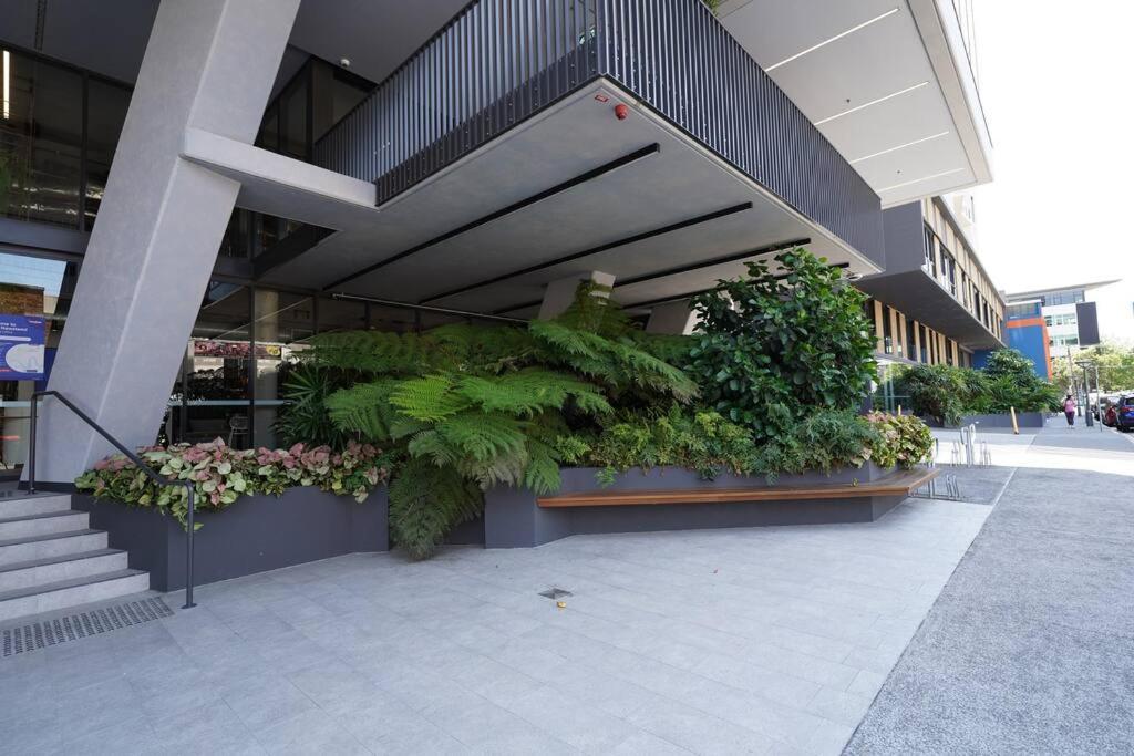 Modern 1-bdr W/ Free Car Park&fantastic Pool Brisbane