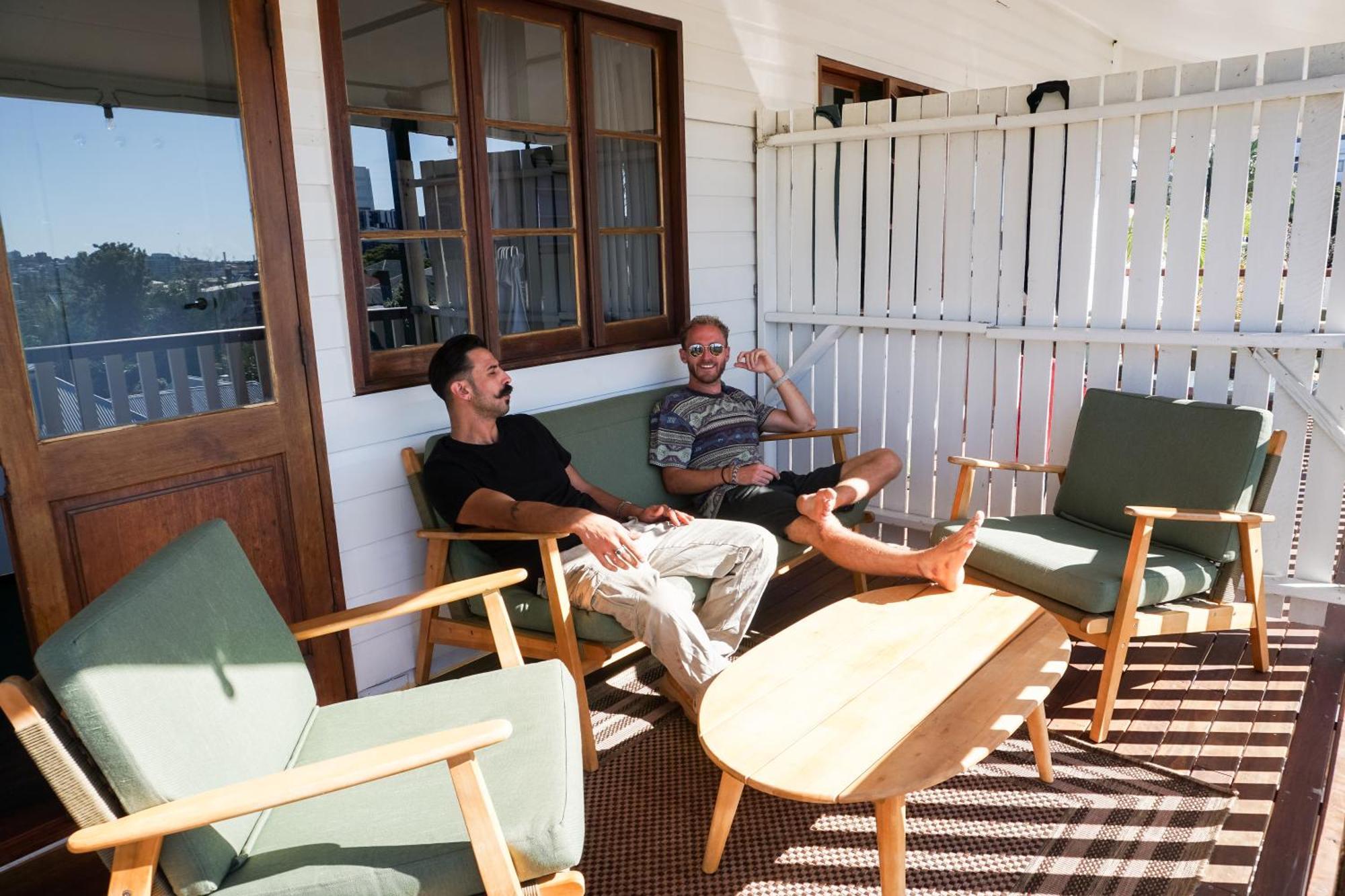 Somewhere To Backpackers Albergue
