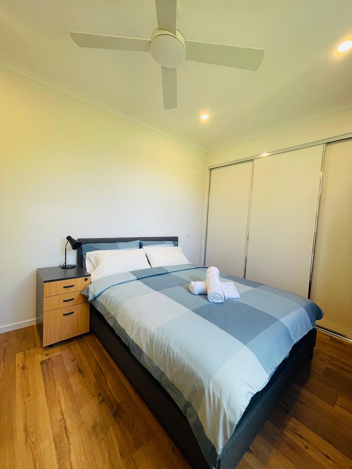 Modern 2 Bedrooms House Close To Qeii Hospital & Grifith Uni Brisbane
