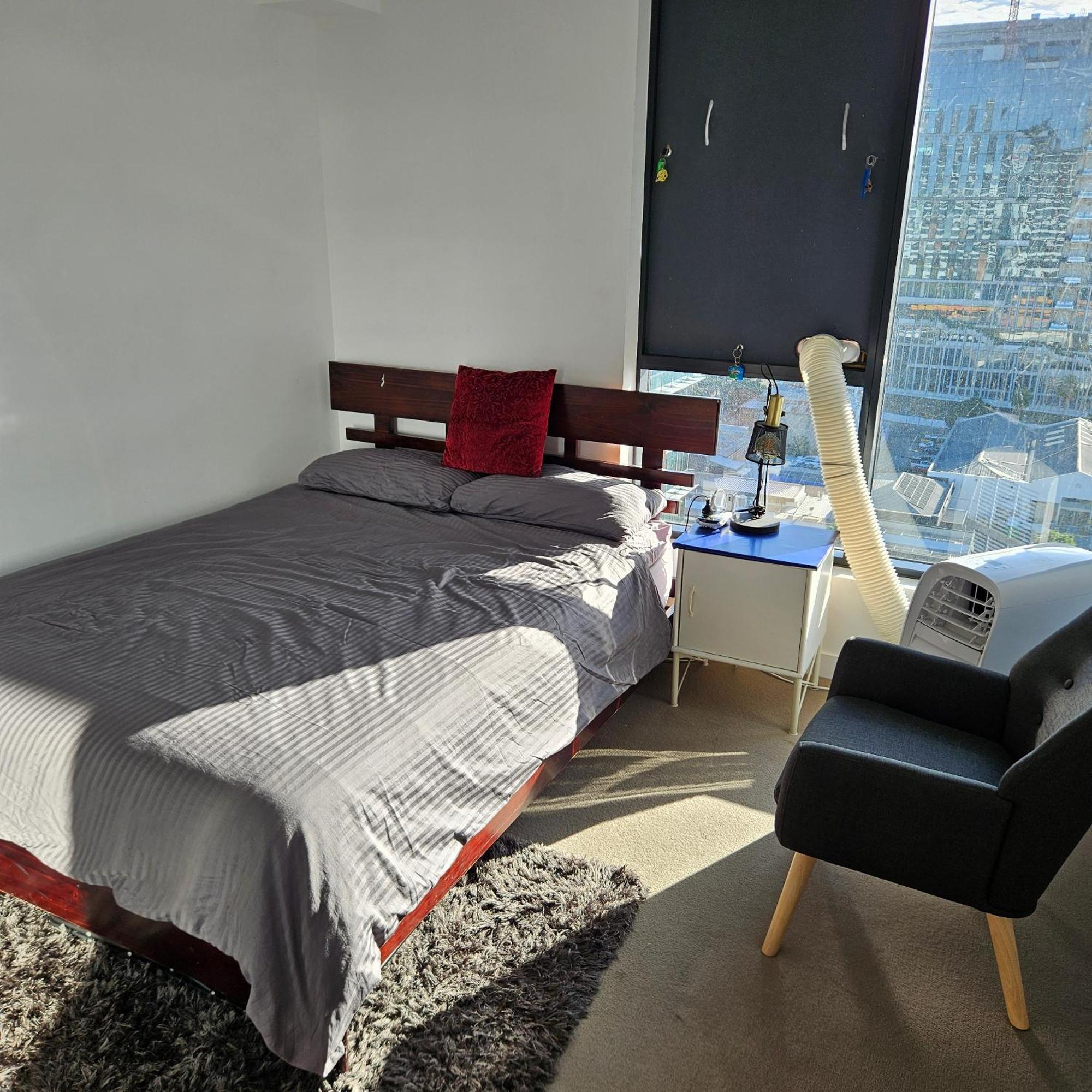 Private Bedroom & Bathroom In Shared Inner * Brisbane