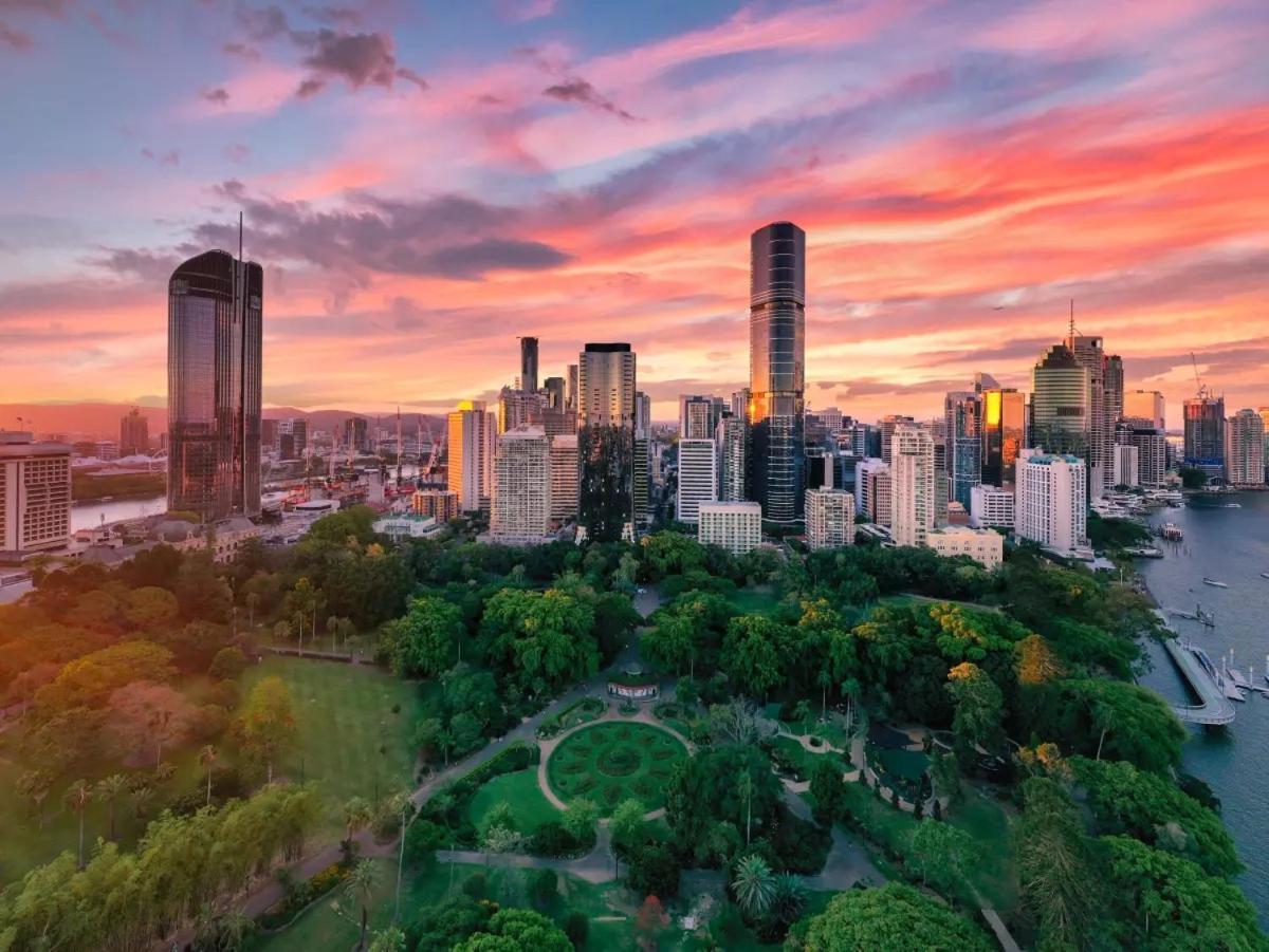 Balmoral - Airy & Light-filled Edge Comfort Brisbane