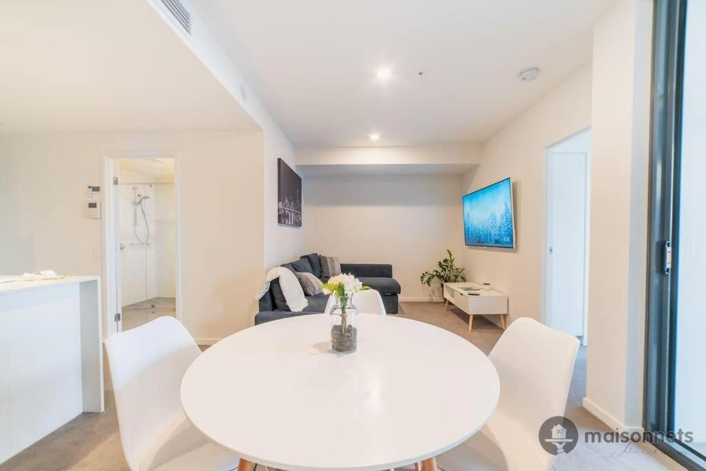 Mod Apt Near Southbank W Pool & Parking