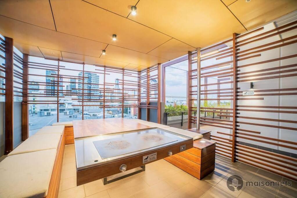 Mod Apt Near Southbank W Pool & Parking