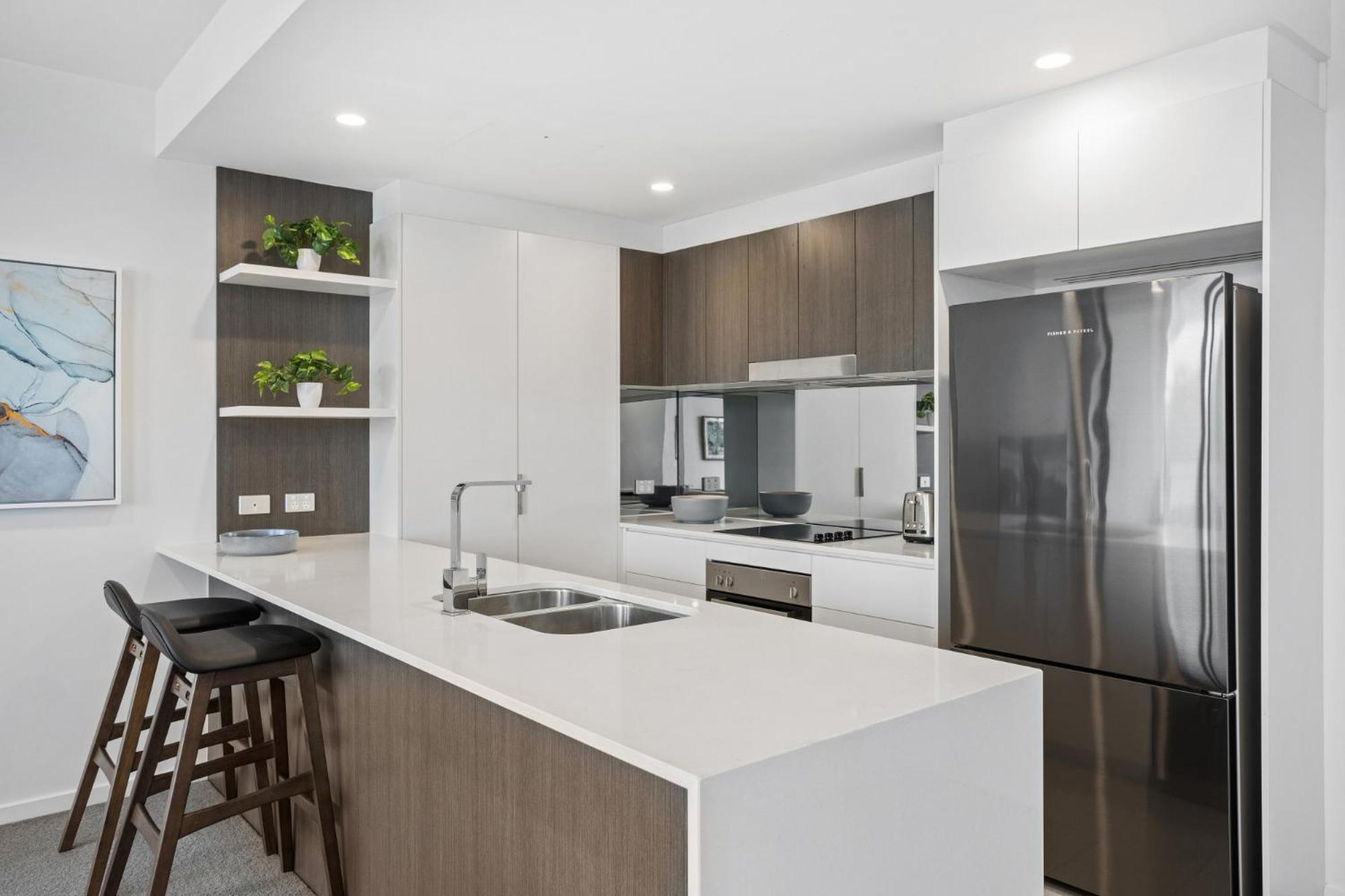 Apartment Sleek 2-bed With Balcony And Communal Bbq Area Duplicate *