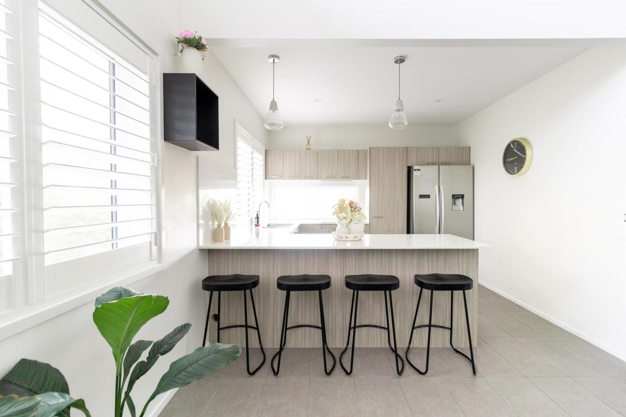 Beautiful Modern 3 Bedroom Family Sleeps 6 Brisbane
