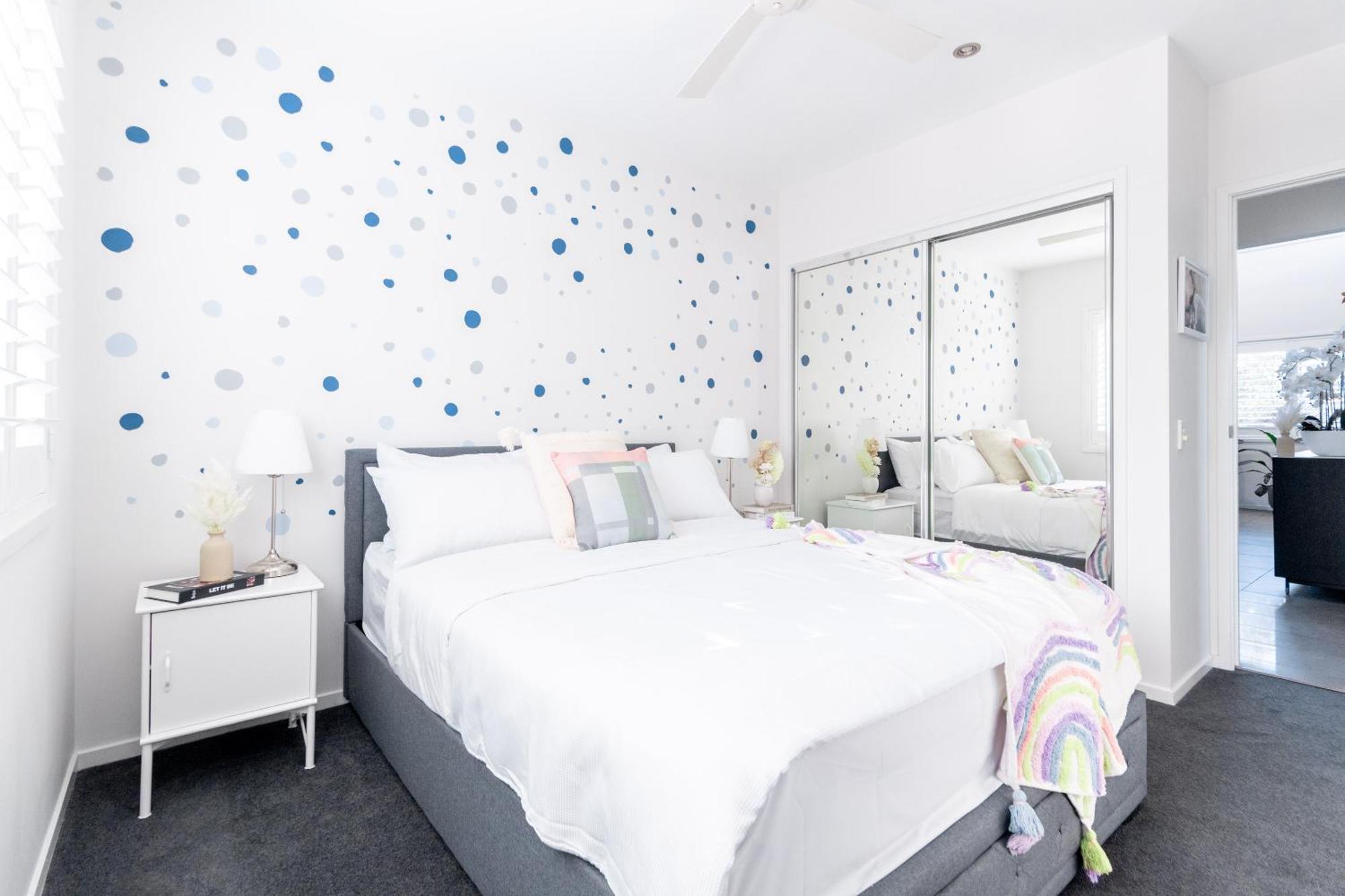 Beautiful Modern 3 Bedroom Family Sleeps 6 Apartment Brisbane