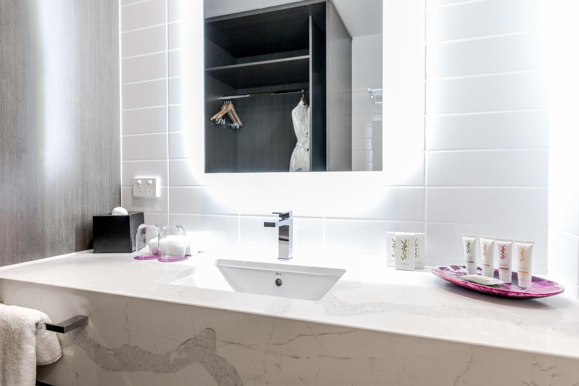 Sage Street Hotel 4*