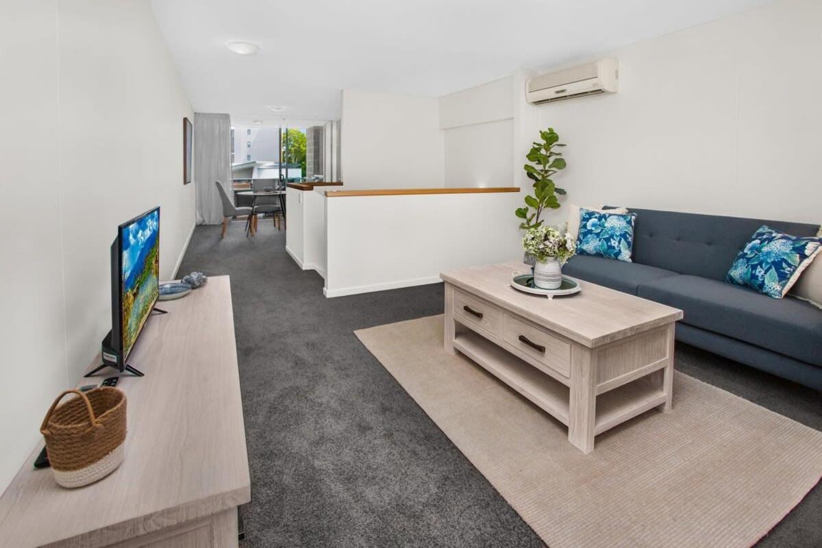 Apartment 2-bed Near Cbd With Pool Sauna & Bbq *