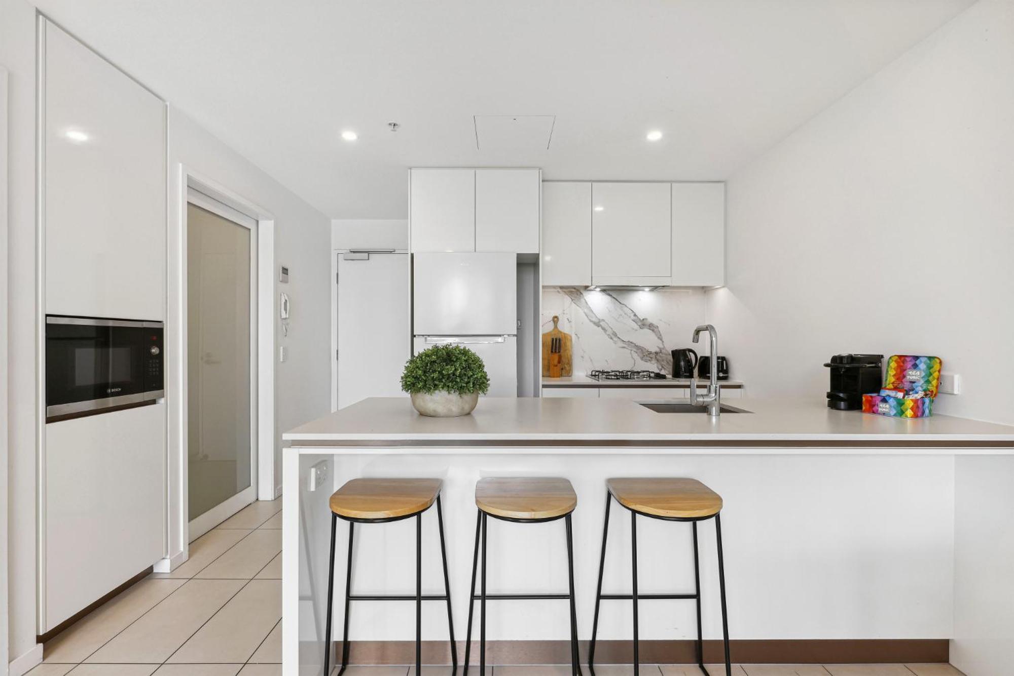 Apartment Stunning City Views 2-bed With Pool, Gym & Bbq *