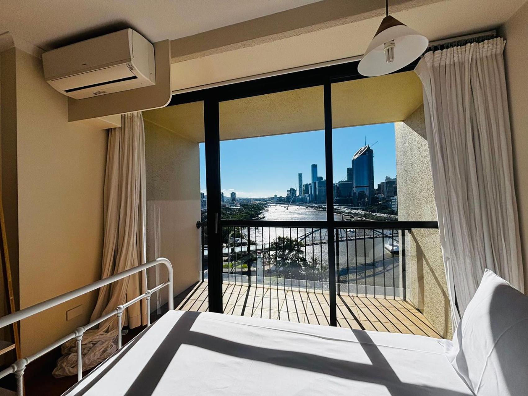 River Plaza 3*
