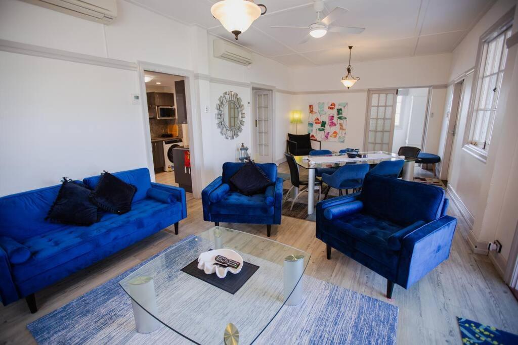 The Carrington Manor Apartment *