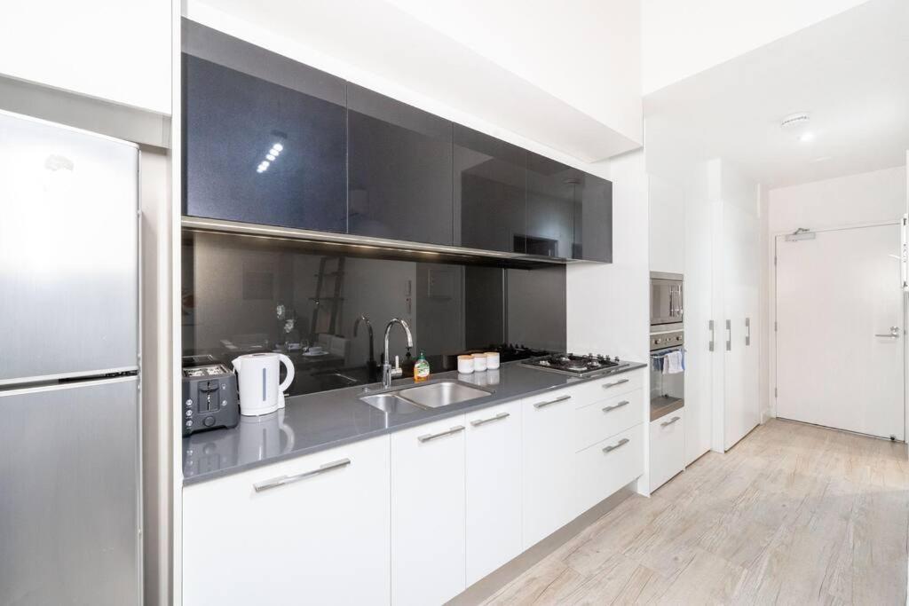 South 2b2b Apt&parking Apartment
