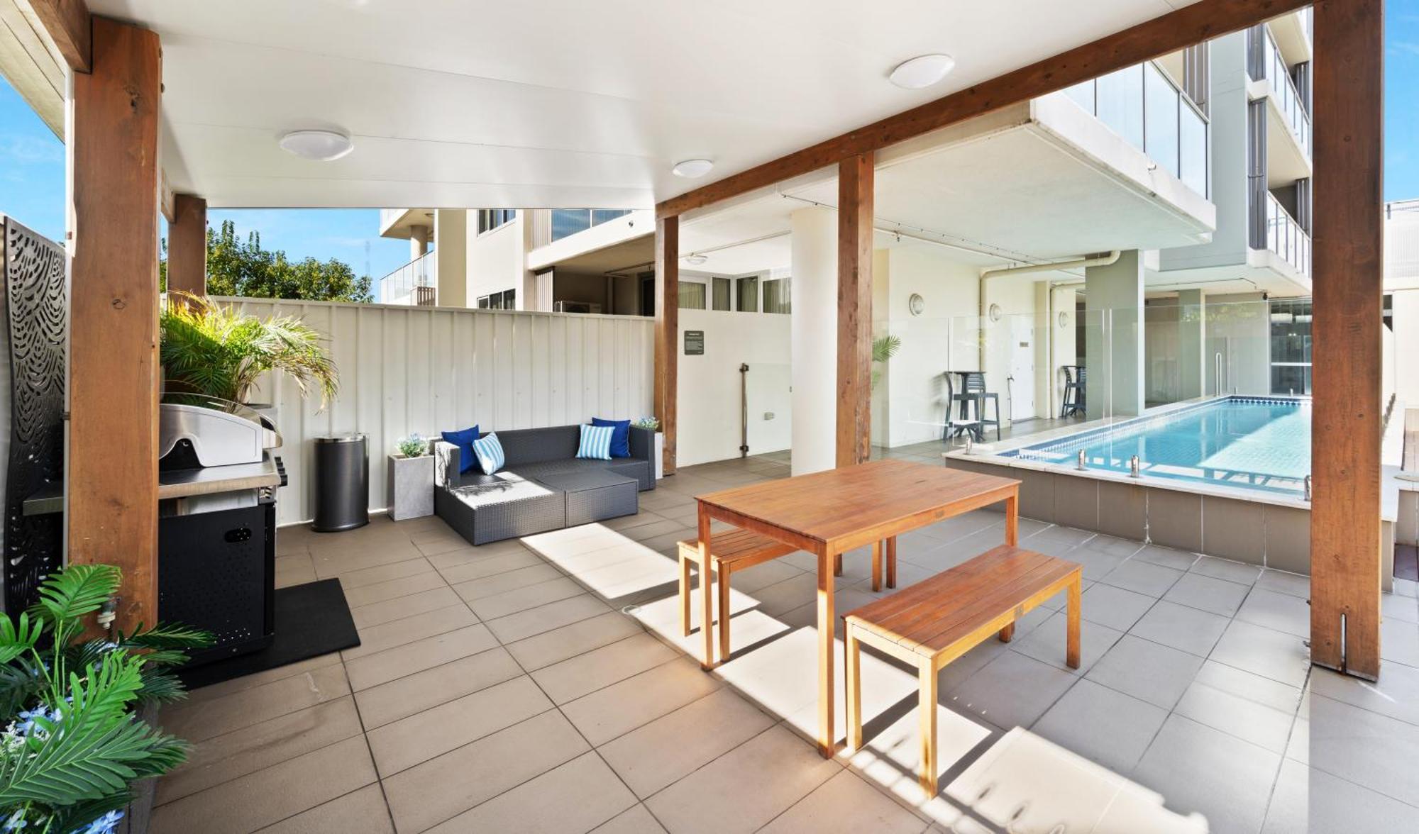 Quest South Aparthotel