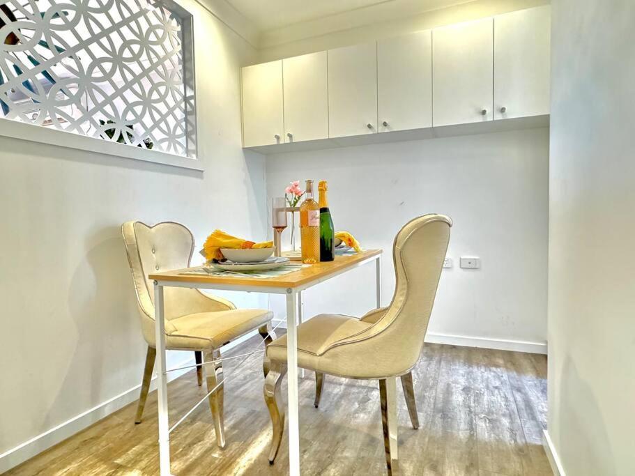 Central Contemporary 1br Studio Holiday home *