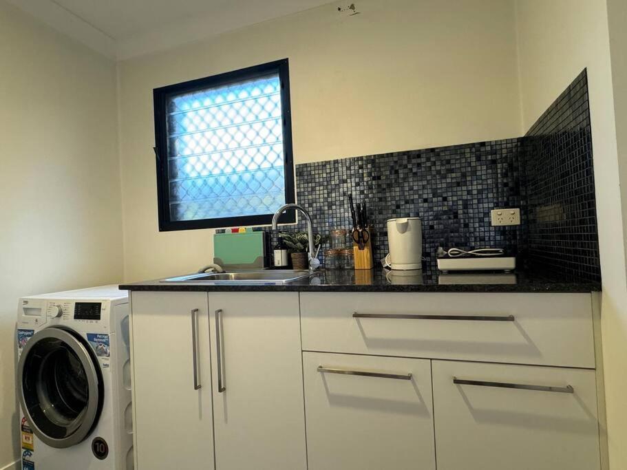 Central Contemporary 1br Studio Holiday home *