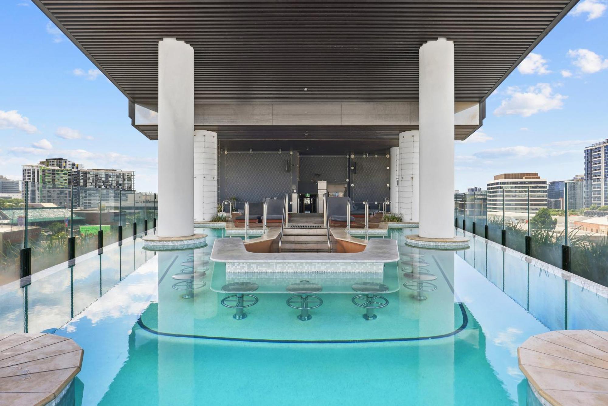 Sophisticated 2-bed With Pool & Gym * Brisbane