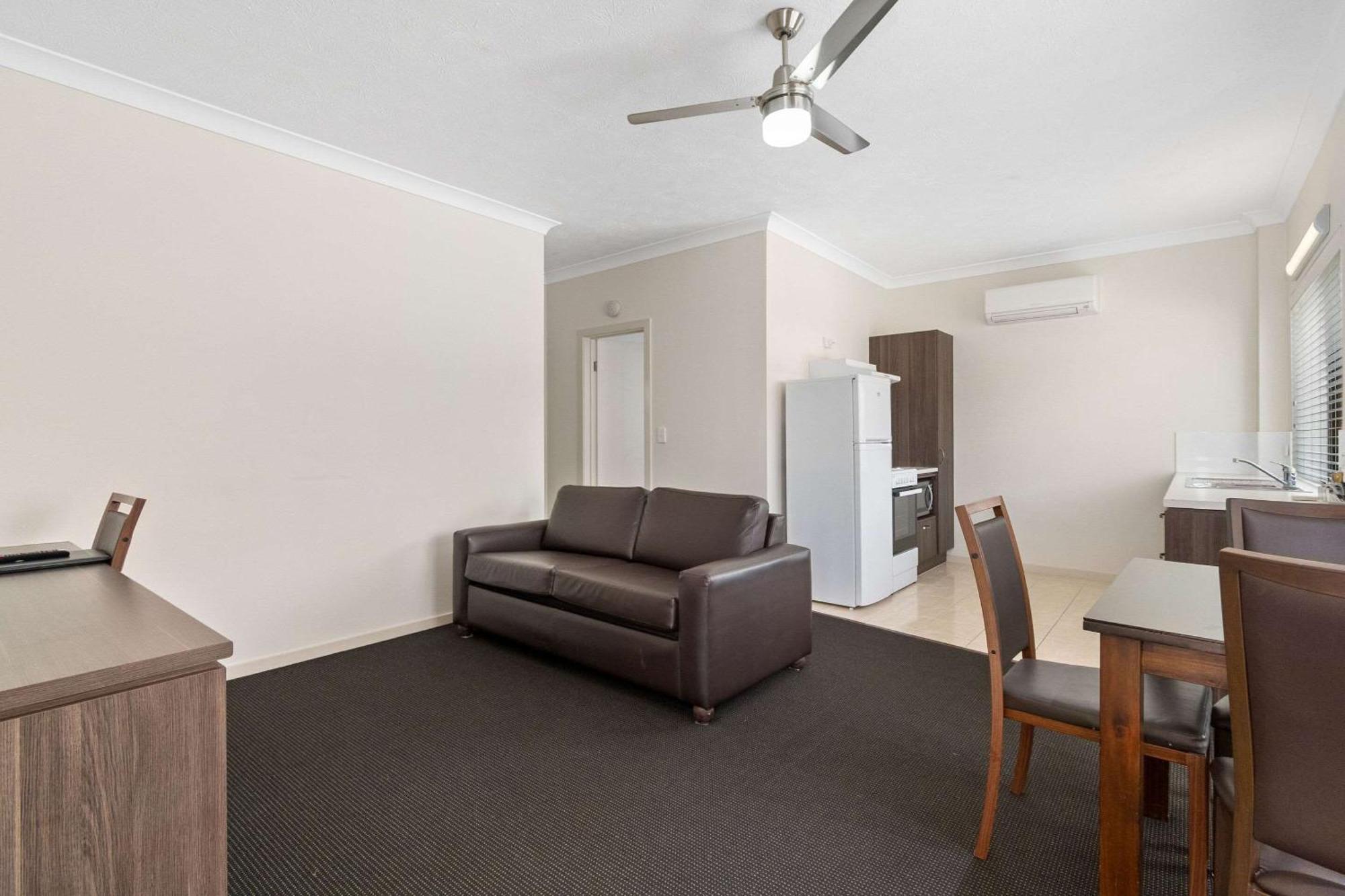 Quality Robertson Gardens Hotel