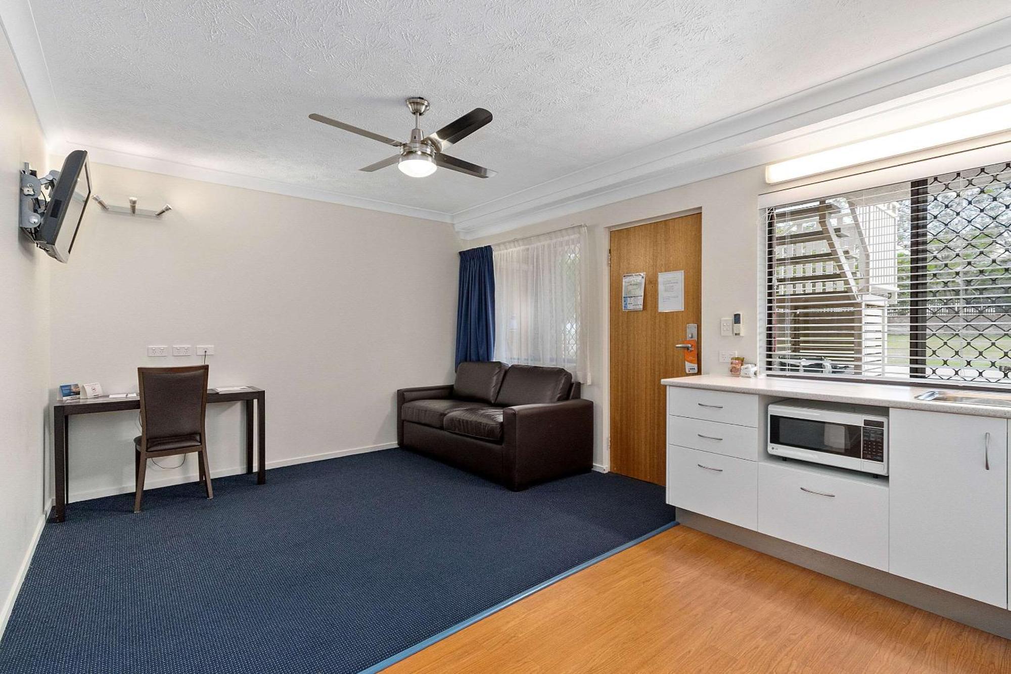 Hotel Quality Robertson Gardens 4*