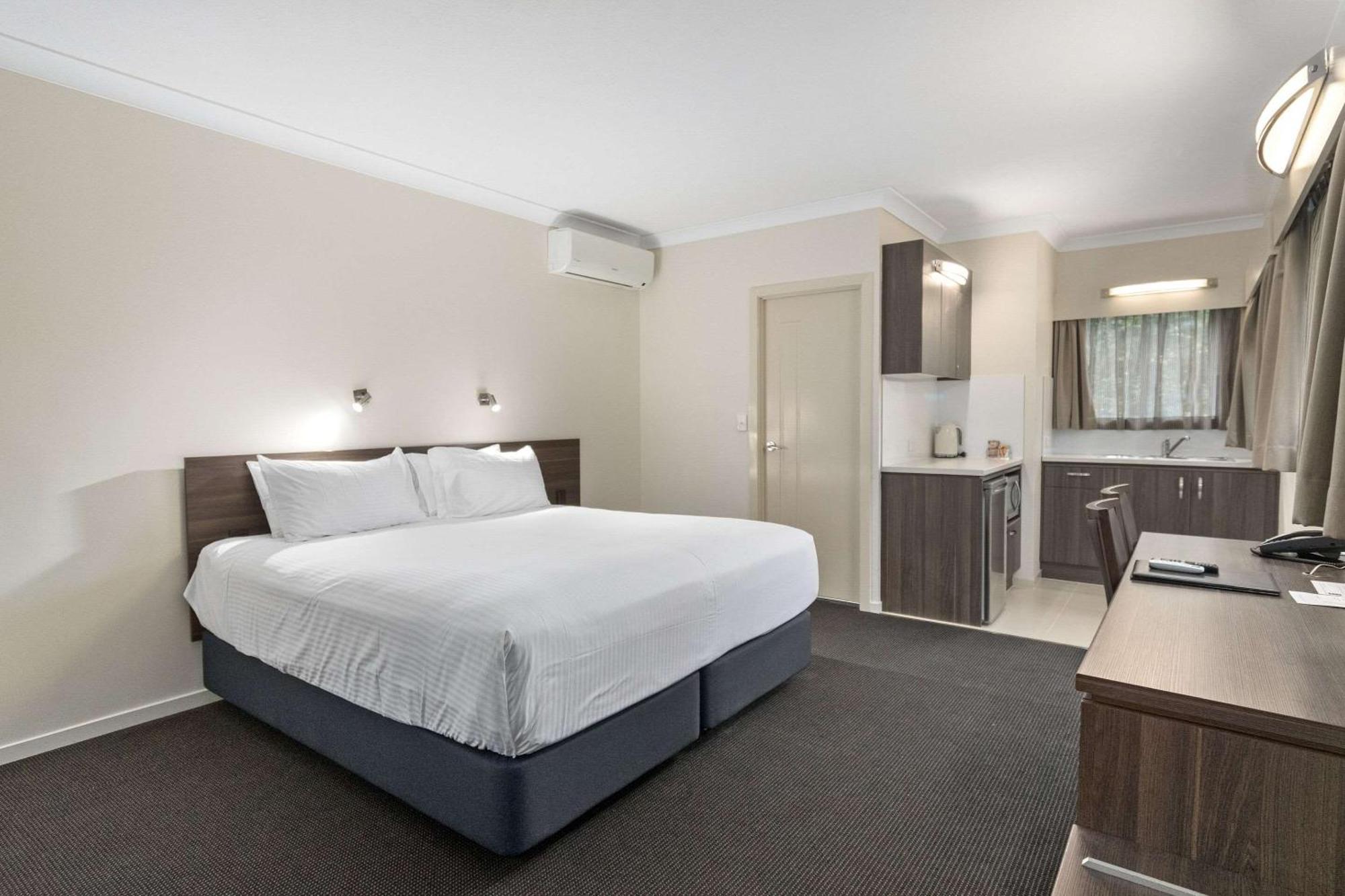 Quality Robertson Gardens 4* Brisbane