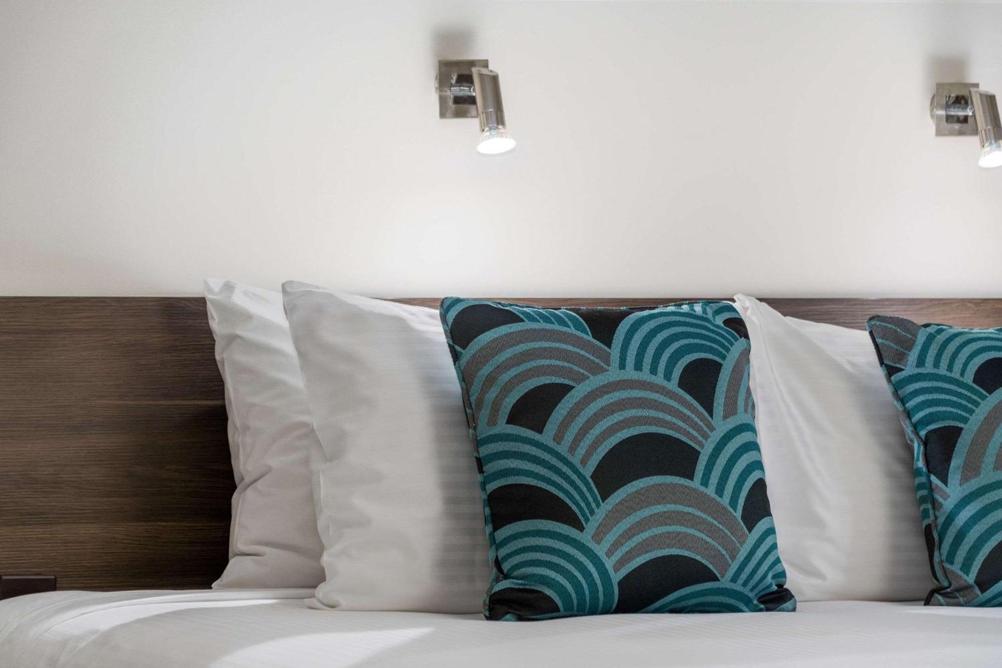 Hotel Quality Robertson Gardens 4*