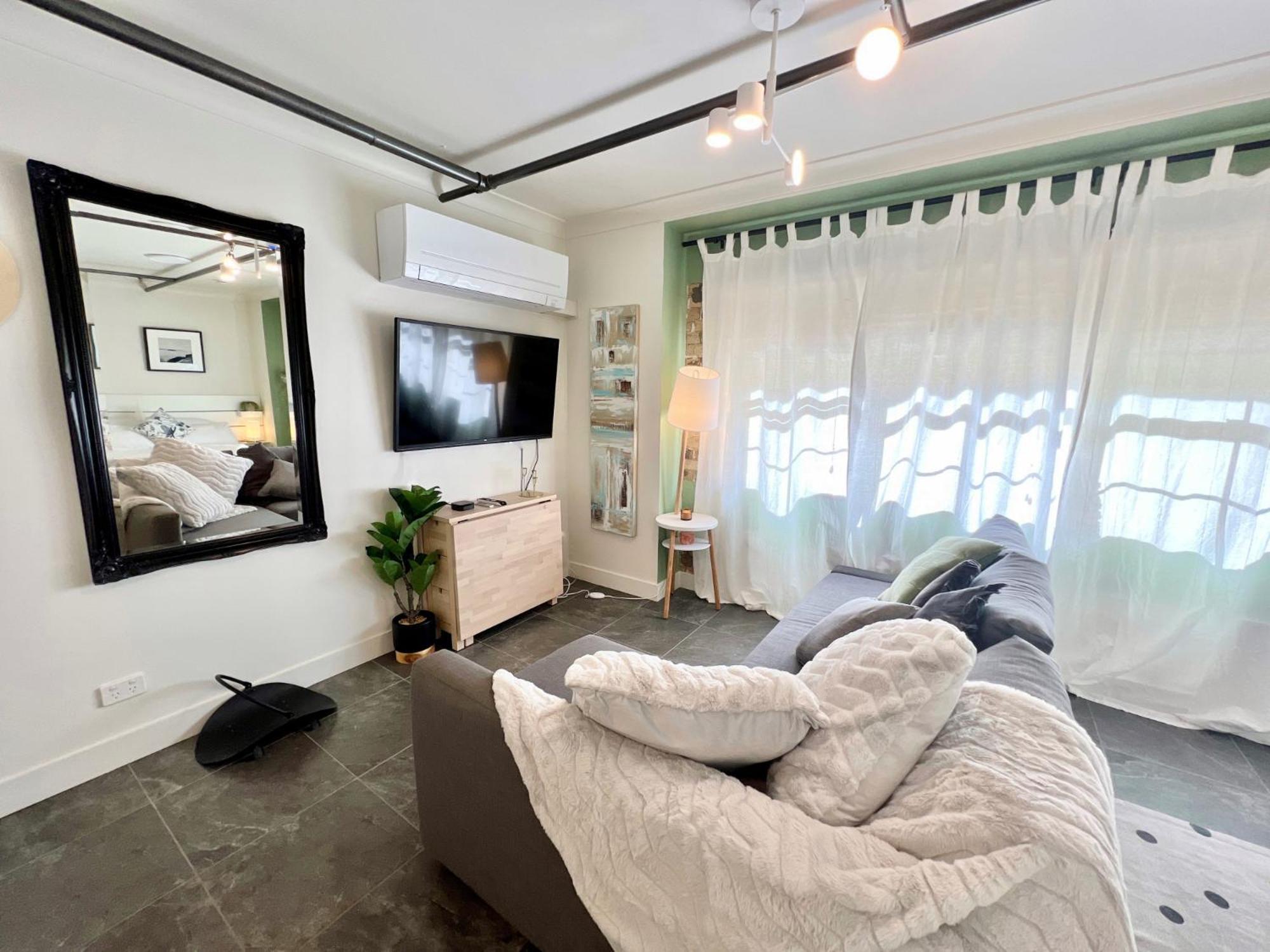 Stylish In The Heart Of The Apartamento *