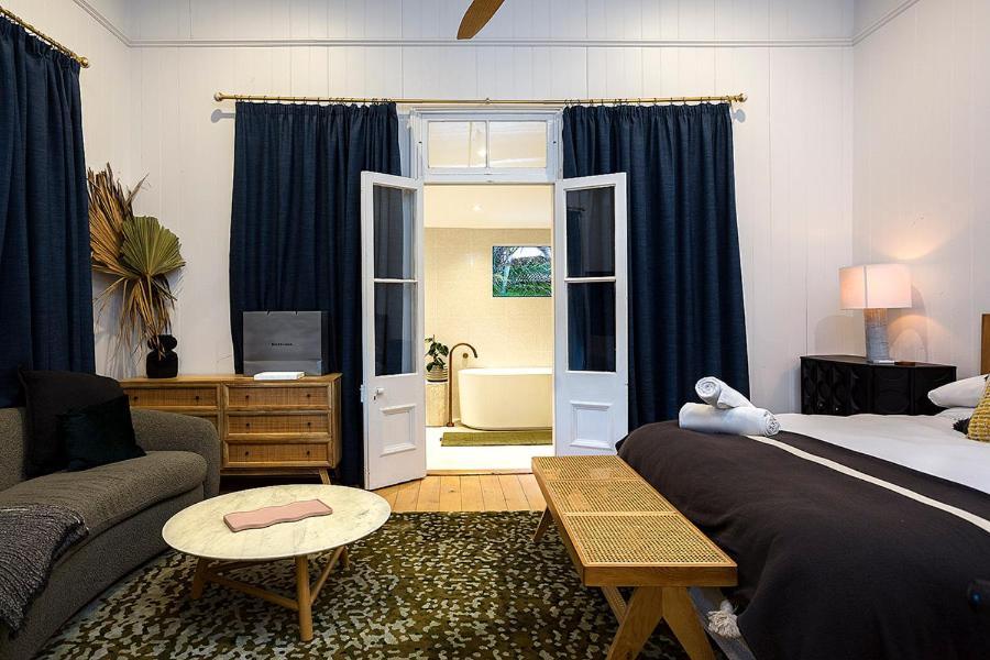 Villa Artists Brisbane
