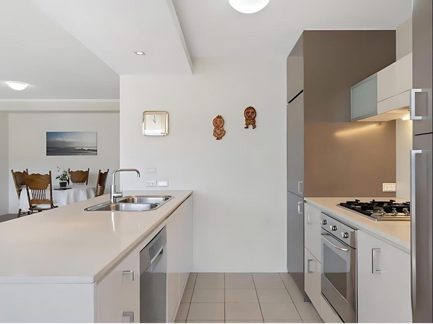 Parkland City Apartment *