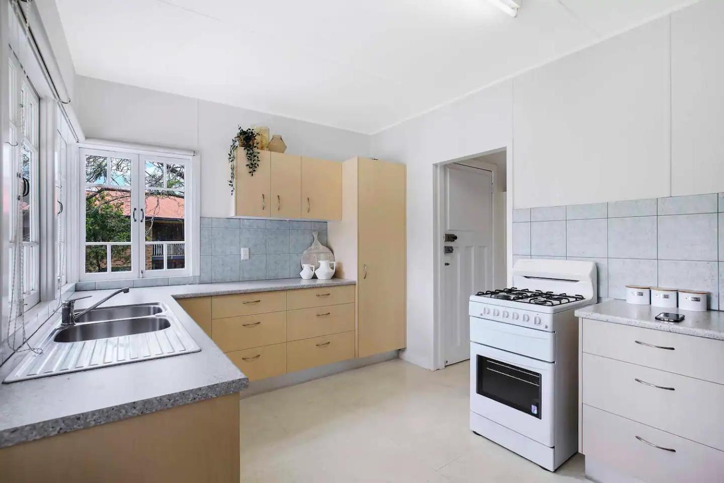 Five-bedroom Heritage * Brisbane