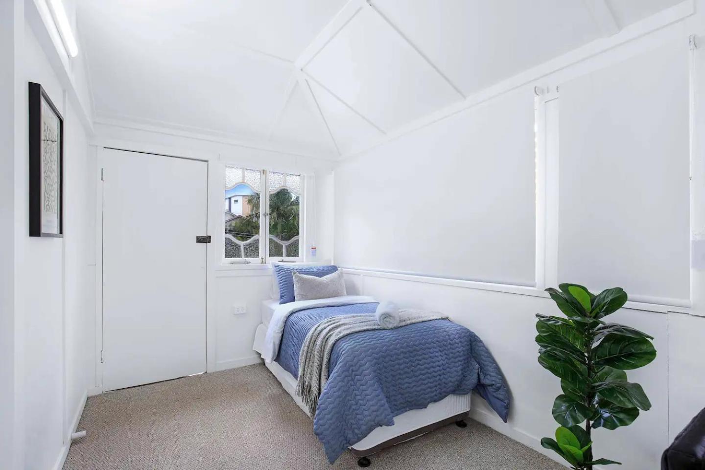 Five-bedroom Heritage