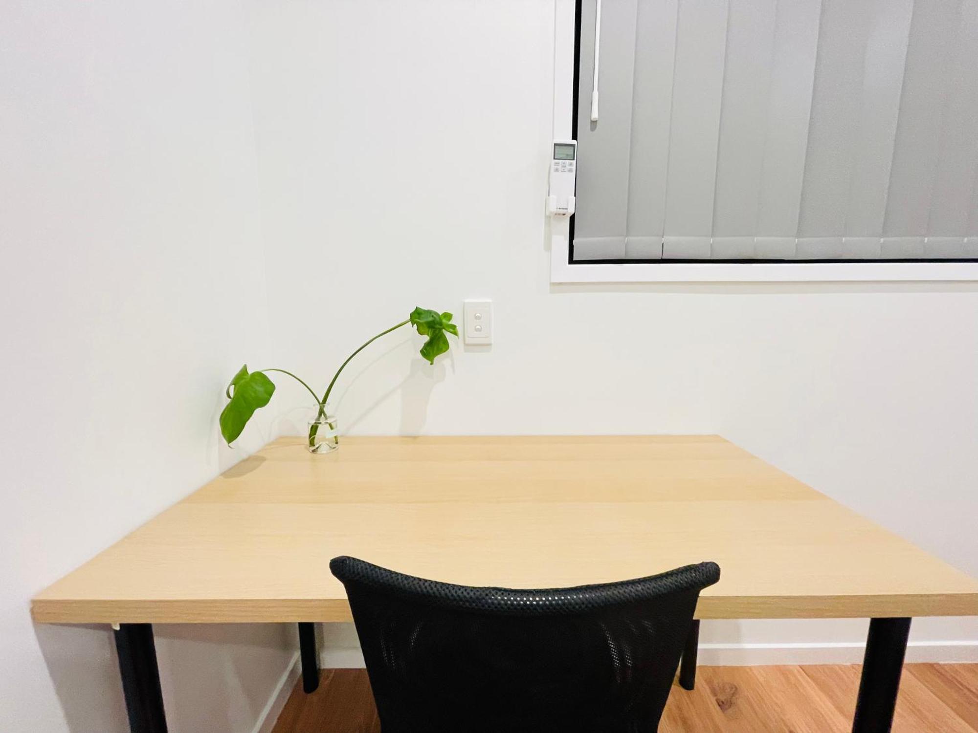 Apartment Modern 2 Bedrooms House Close To Qeii Hospital & Grifith Uni
