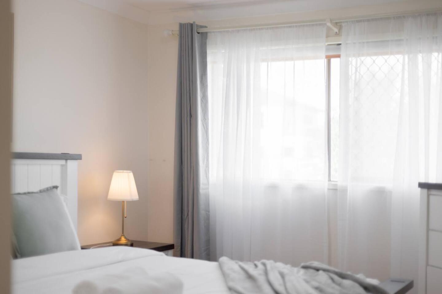 Spacious Located Family House At Sunnybank Brisbane