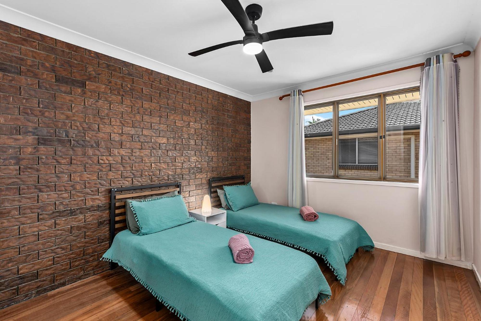 Spacious Upstair Comforts 13km From Cbd&airport *