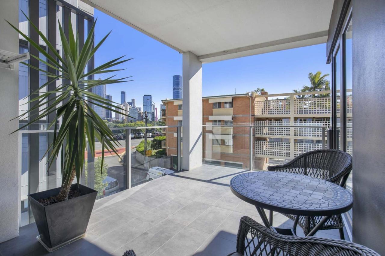 Apartment Contemporary Apt, Premium Local, Wifi, Wine, Cafes *