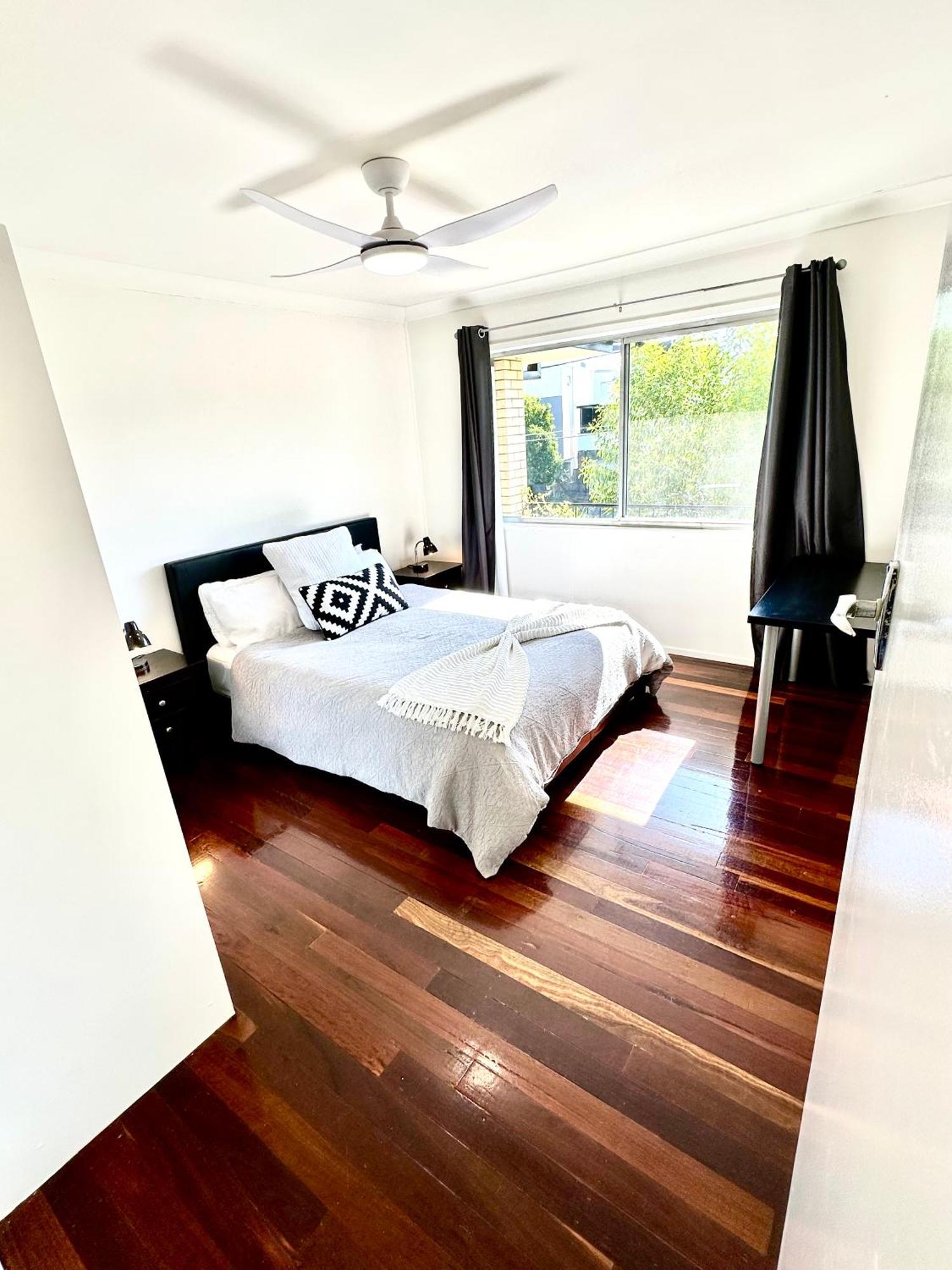 Balmoral 2bed Fringe Entire