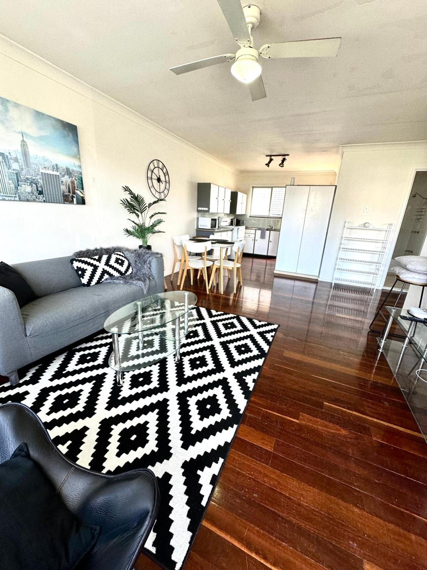 Balmoral 2bed Fringe Entire Brisbane