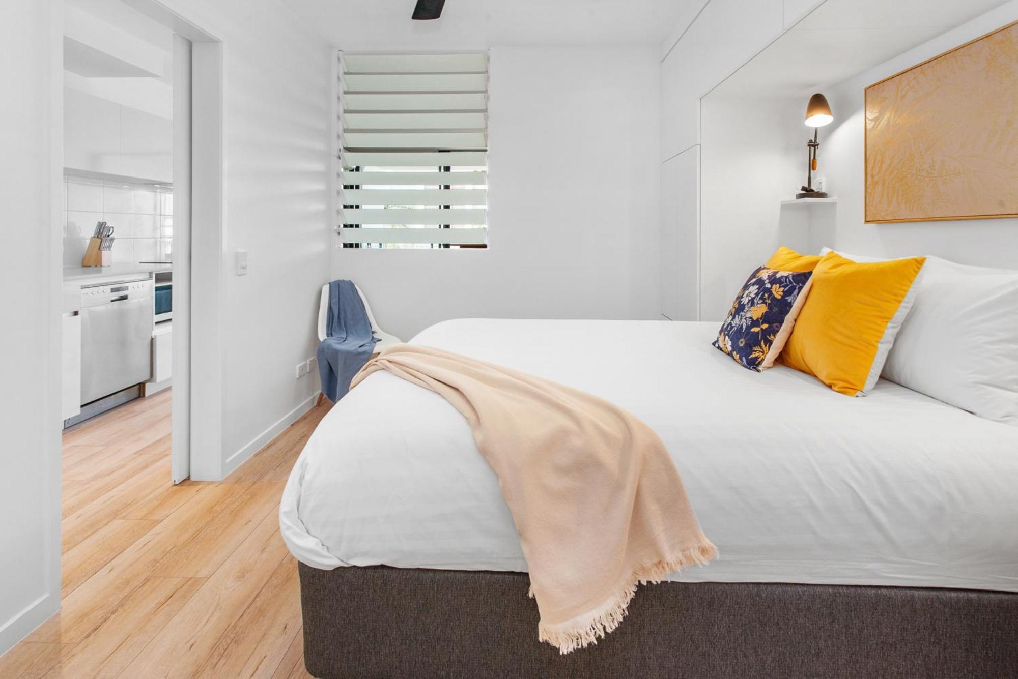 Spacious 2-bed Unit With Balcony Next To The Gabba Apartment