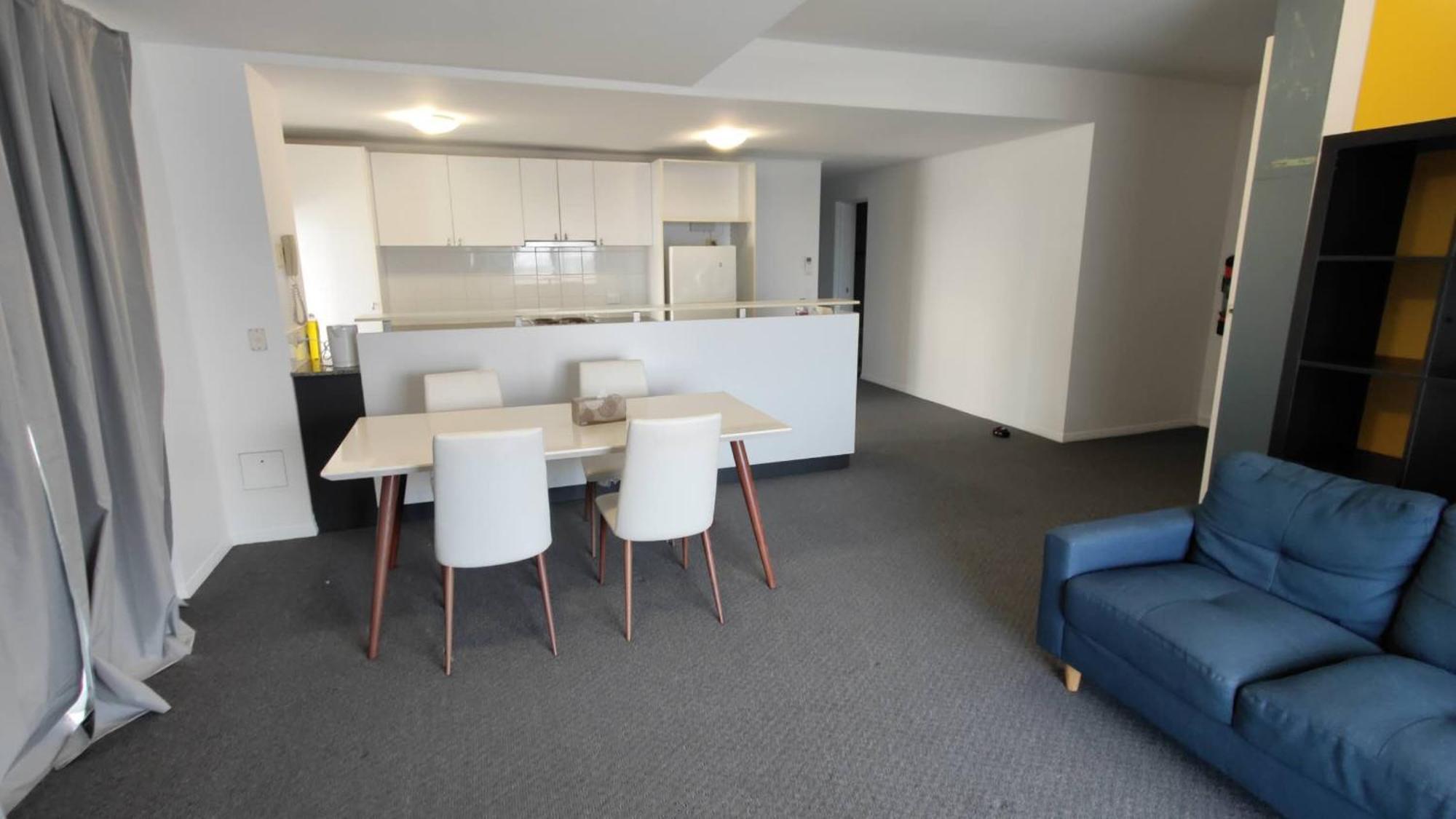 Hilltop Cbd * Brisbane