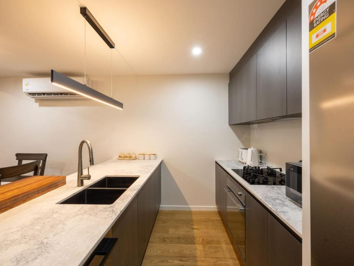 Luxury 4br Cozy Pool, Gym, Sauna, Wparking At Cbd Brisbane