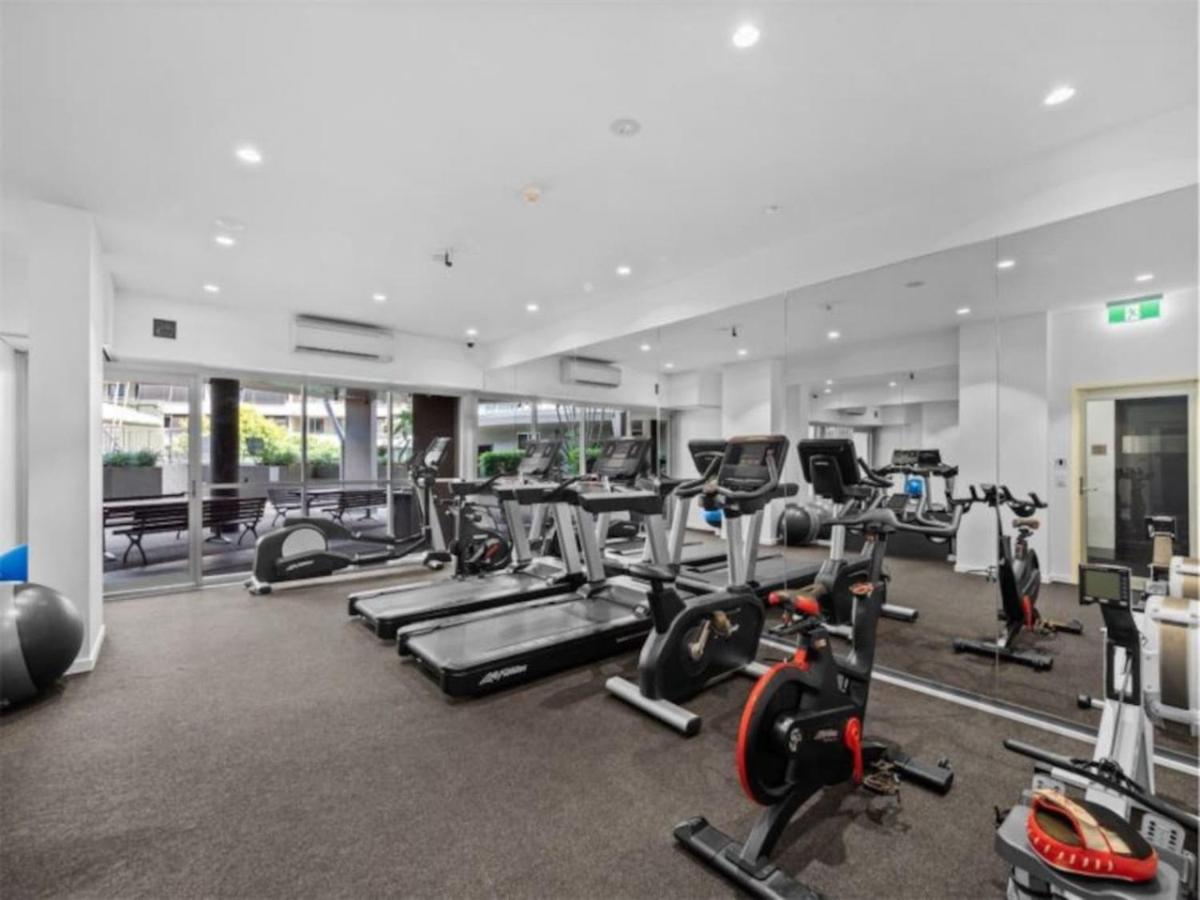 Apartment Luxury 4br Cozy Pool, Gym, Sauna, Wparking At Cbd *
